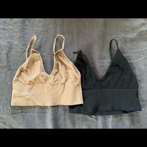 Set of two low-back seamless bralettes